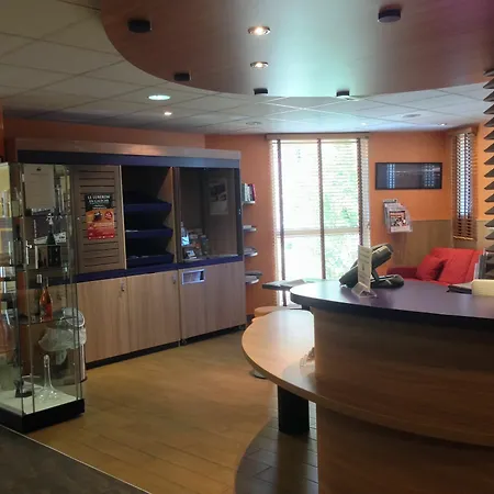 Luberon Lägenhetshotell Apt
